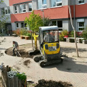 SteinMalEins im Paradies_Arbeitseinsatz für die Schulhofgestaltung im Oktober 2017