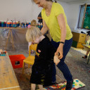 Schwabenhaus_PJ Inklusive Bretterkunst_Kunst die von innen kommt_Fußmalerei_1