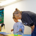 Schwabenhaus_PJ Inklusive Bretterkunst_Gespräch unter Künstlern