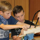 UniverSaale_PJ Spielpavillion_Handarbeit_Sägearbeiten